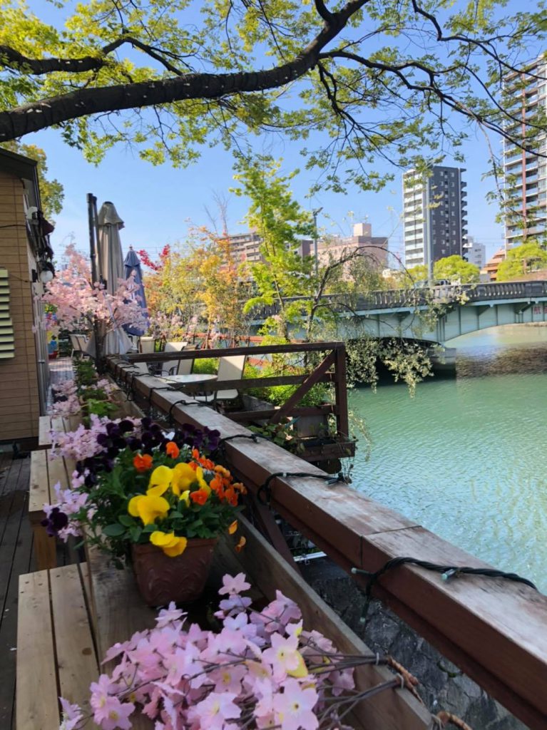 花盛りのテラス♪